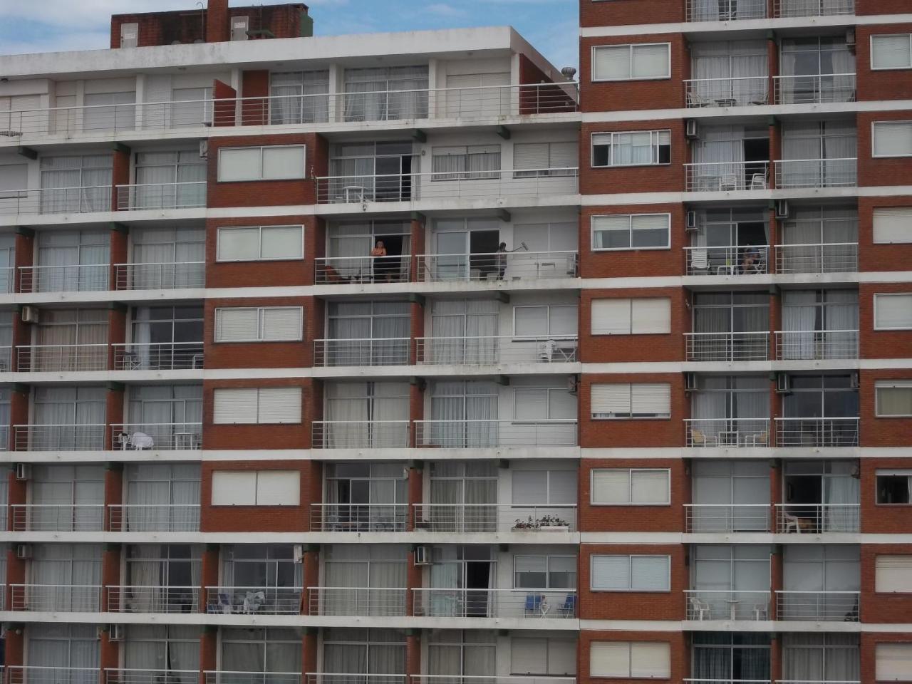 Depto Frente Al Mar - Punta Del Este - Uruguay Exterior foto