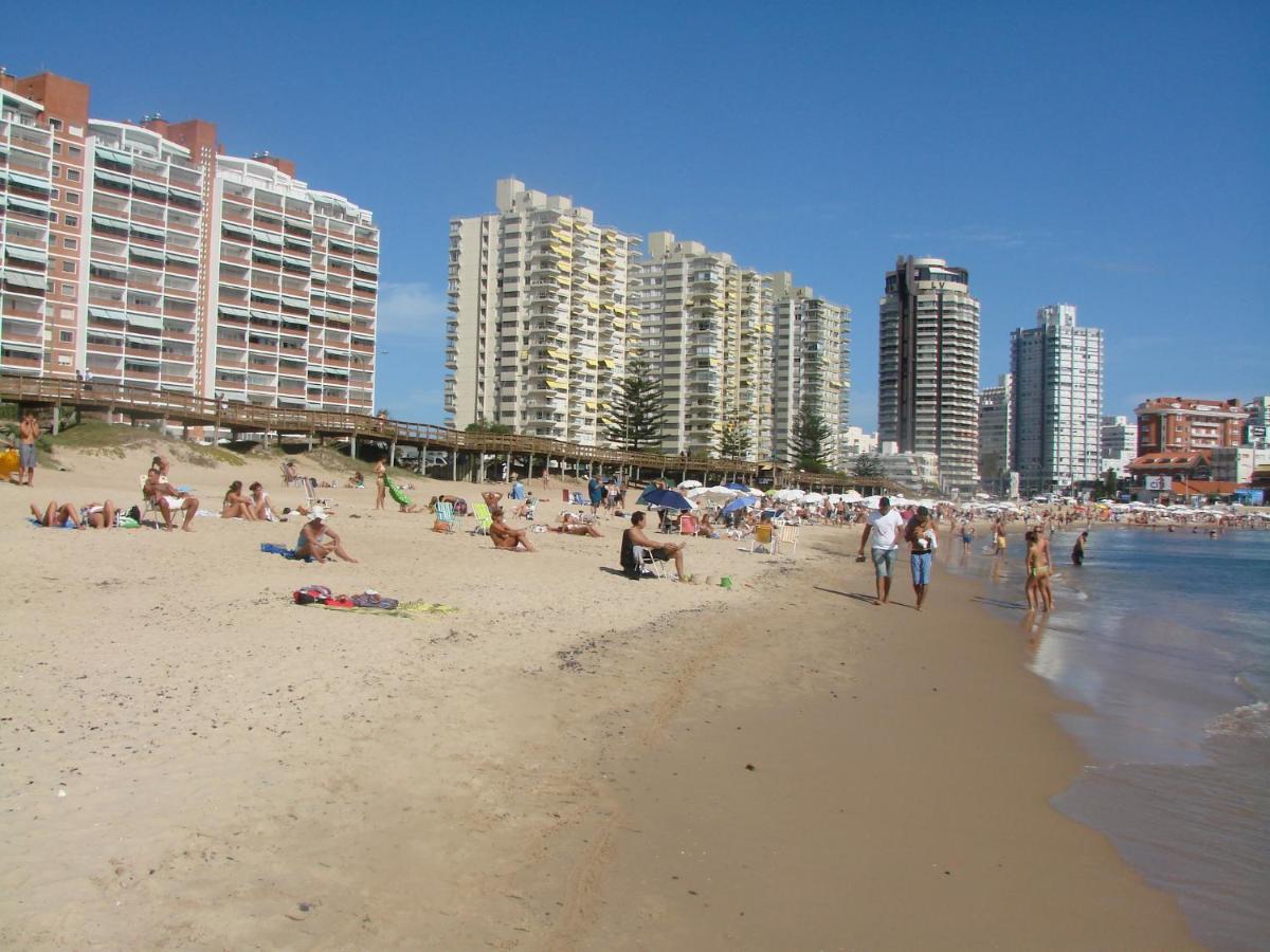 Depto Frente Al Mar - Punta Del Este - Uruguay Exterior foto